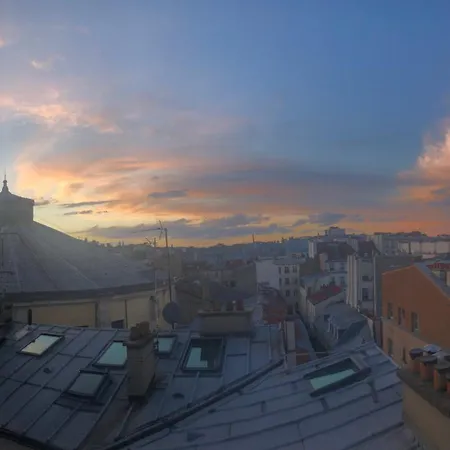 2 Bedrooms Flat In The Center Of With Terrasse And Incredible View Appartamento